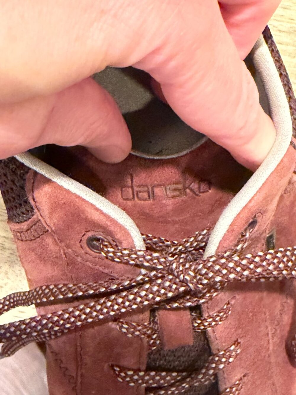 Dansko Waterproof Vibram Hiking Shoes Burgundy Brown Women's Size 40 US 9.5 - Picture 7 of 9